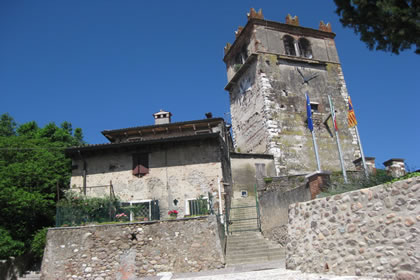 Castelnuovo Hügel der Monte Alto