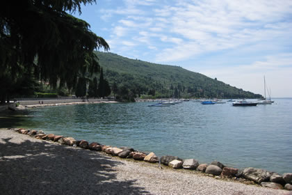 Torri del Benaco the beaches