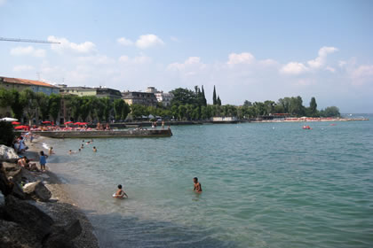 Desenzano la costa e le spiagge