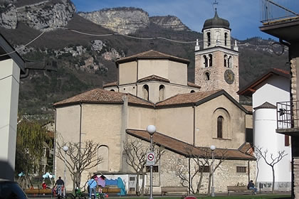 Nago la chiesa della Santissima Trinità